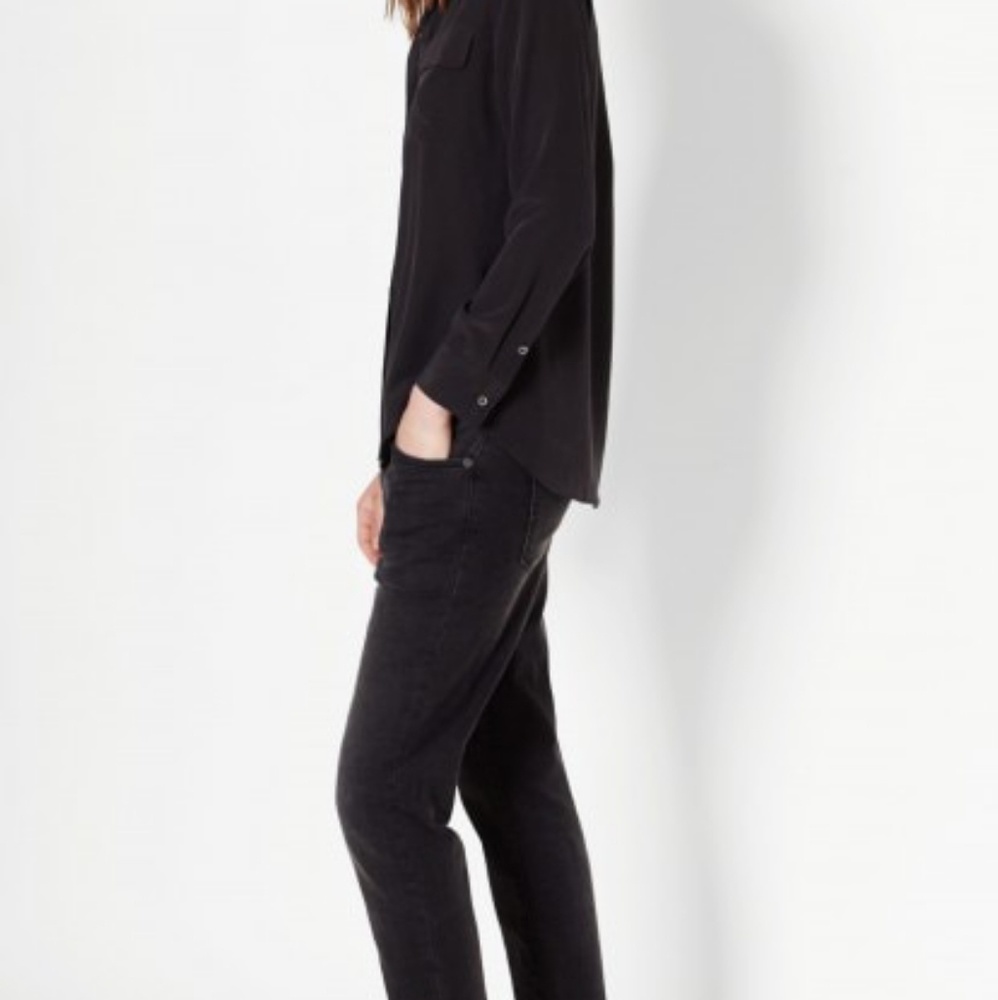 SLIM SIGNATURE SILK SHIRT IN TRUE BLACK